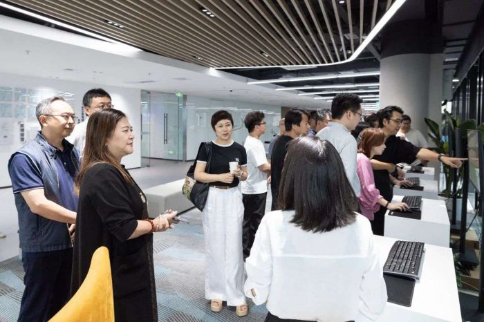 365体育（bet）：“多风格建筑一键生图”川建院发布人工智能图像生成数字设计平台为行业赋能(图3)