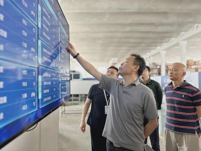 365体育（bet）：资讯丨上海建筑设计院专家莅临格瑞考察指导(图3)