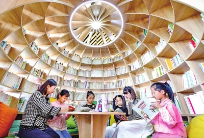 365体育唯一入口：城市更温暖生活更舒心——内蒙古鄂尔多斯市加快推动现代化城市建设(图1)