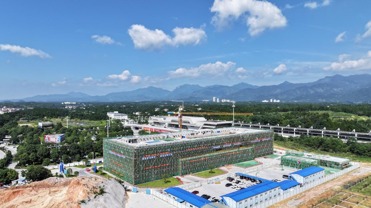 365体育（bet）：武广高铁衡山西综合客运枢纽项目建设进度已达85％(图1)
