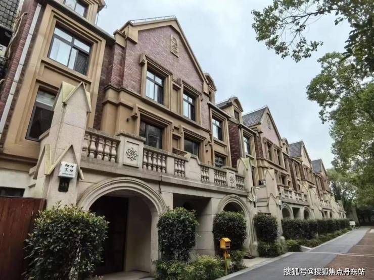 365体育唯一入口:上海浦东唐公馆2024最新房价发布-(唐公馆)首页网站丨周边规划户型_价格_环境(图9)