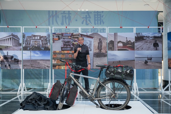 365体育唯一入口：骑行跨越丝绸之路的文化旅程《东游记》在碧云美术馆开幕(图1)