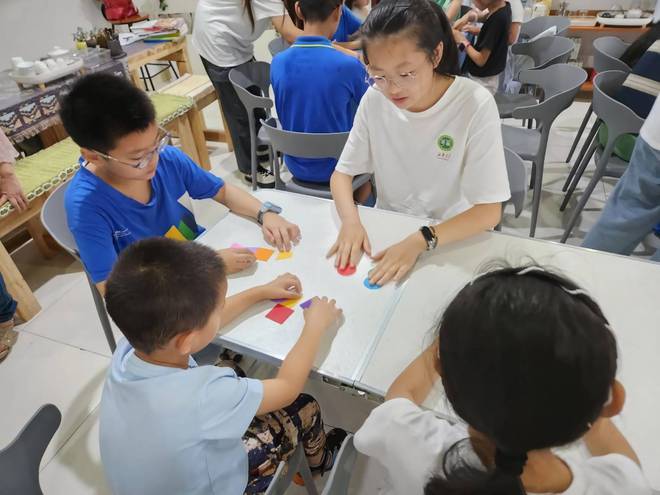 365体育唯一入口：西华大学雷锋青年团三下乡第三站：学习建筑设计树立文化自信(图2)