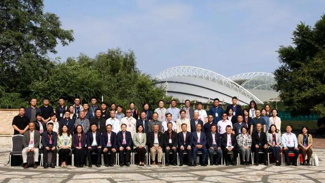 365体育唯一入口：会议“实施城市更新建设人民城市”2024年中国规划学会更新分会年会在沈阳召开(图2)