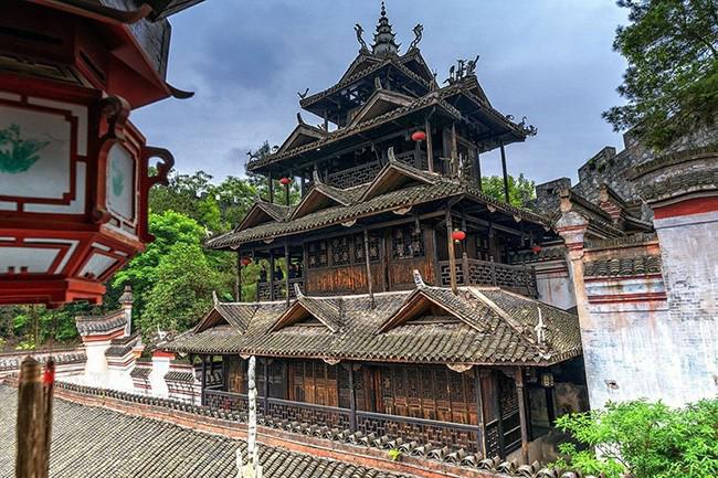 365体育（bet）：湖北恩施地心谷旅游五天四晚具体行程规划2024全新实用(图5)