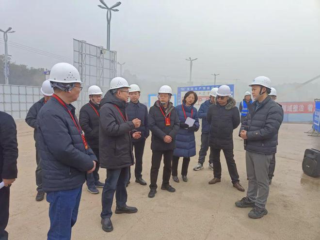 365体育唯一入口：县政协组织住北川的省、市政协委员视察全县2024年重点项目建设情况(图1)