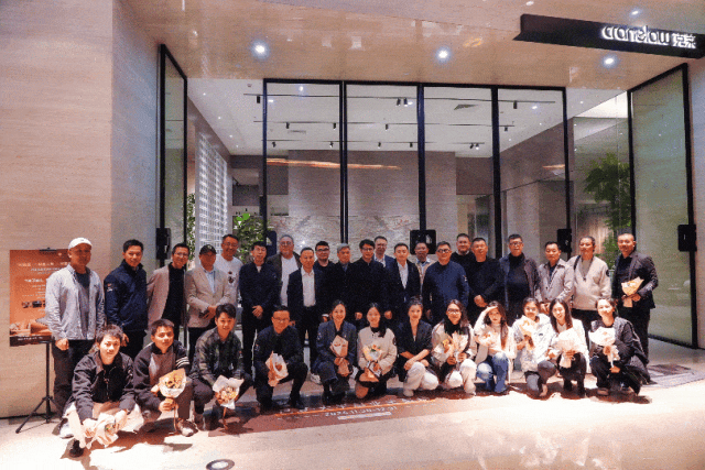 365体育（bet）：聚设计之光「一起拥抱」未来2024华南设计师年会盛启(图10)