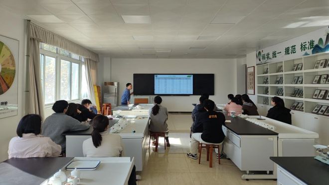 365体育（bet）：信阳农林学院茶学院2024年青马工程“青苗”培训班回顾(图17)