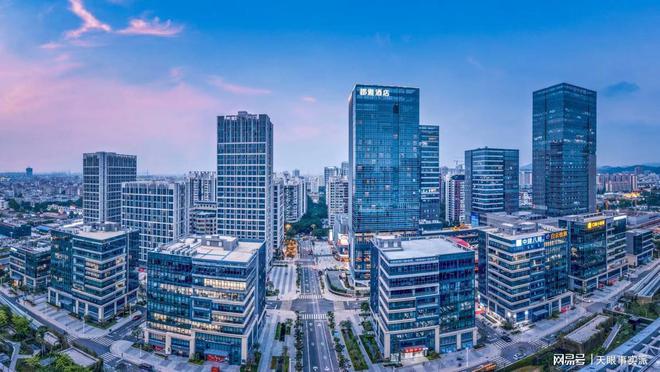 365体育唯一入口：臻选2024年格力中央空调公共建筑十大精品项目盘点(图6)