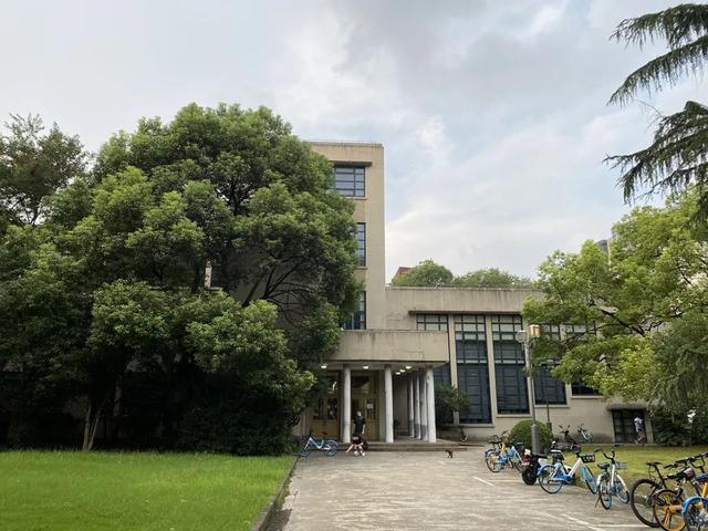 365体育唯一入口：城市年鉴2024｜绿色基建：需格外关注近零碳政策落地(图4)