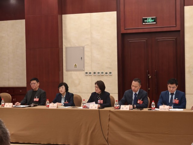 365体育唯一入口：治理超大城市拥堵难题北京市政协“会中办提案”(图1)