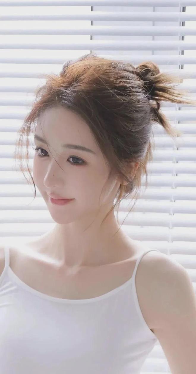 365体育唯一入口：女子全员人生计划动漫观看(图1)