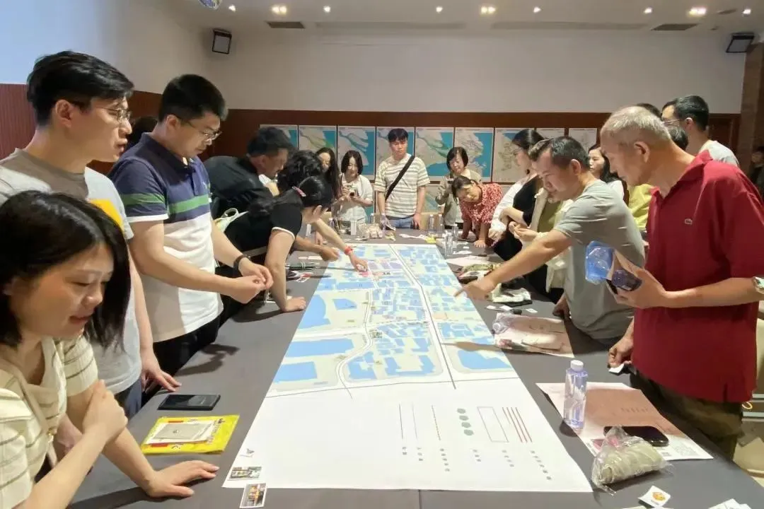 365体育唯一入口：街镇直通车福民南西圆梦生活！这个社区规划实践基地获评上海“15分钟社区生活圈”优秀案例(图1)