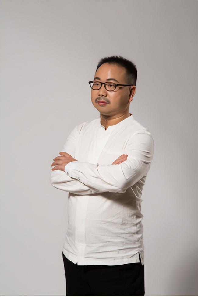 365体育唯一入口：点亮人居梦想：2024年度“广东省十大豪宅（别墅）设计师”简介(图3)