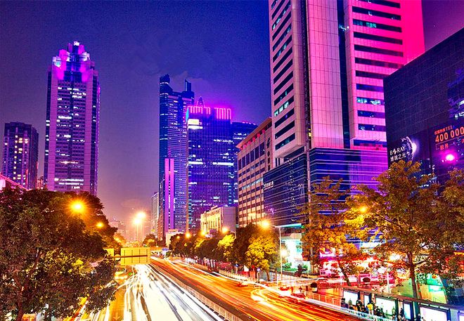 365体育唯一入口：区位偏向西南的成渝都市圈在长江中游城市群面前“败下阵来了”(图3)