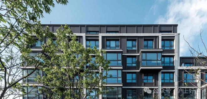 365体育（bet）：⚡热搜好房@大华梧桐樾售楼处发布：虹桥北的低密城墅来了！(图2)