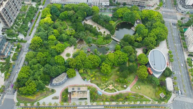 365体育（bet）：聚焦@杨浦保利外滩启Park77售楼处发布：开启高端居家之旅！(图4)