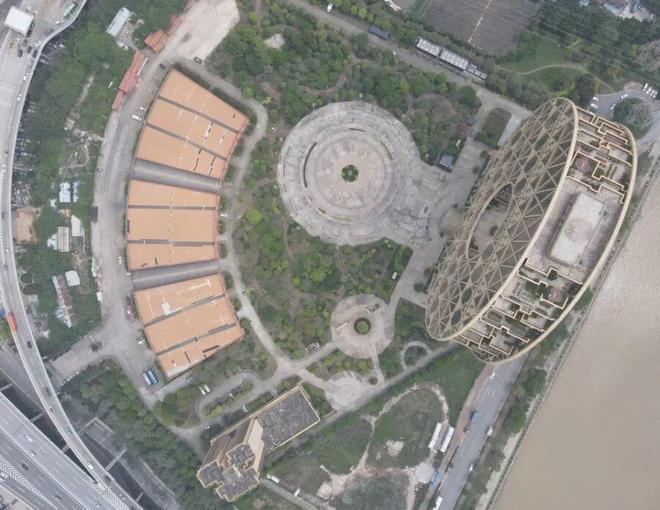 365体育唯一入口：全球最大最圆的建筑即将第三次拍卖！起拍价136亿元(图5)