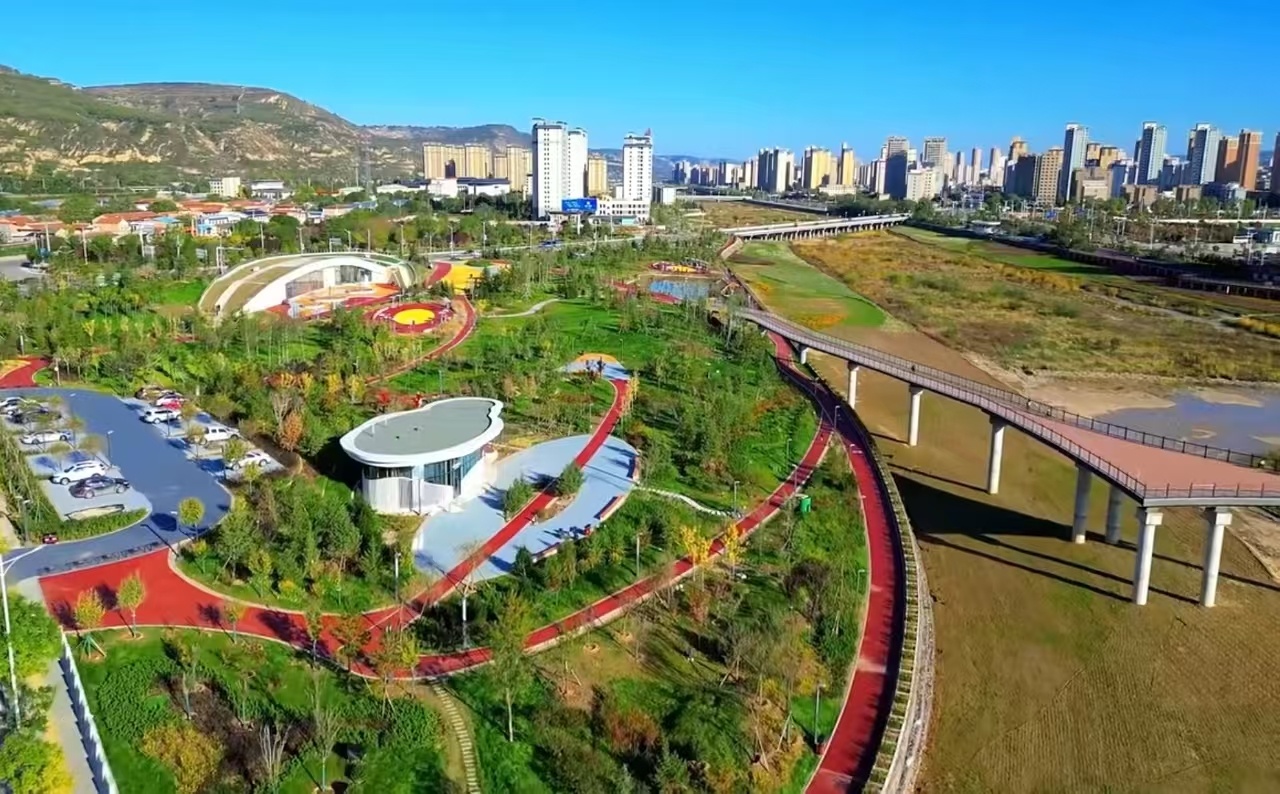 365体育(bet):山河为砚绘青绿——2025年甘肃平凉崆峒区生态文明建设综述(图3)