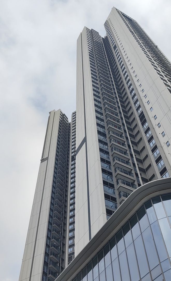 365体育（bet）：直击深圳多区高层建筑消防细节！记者走访多处接报即改(图10)