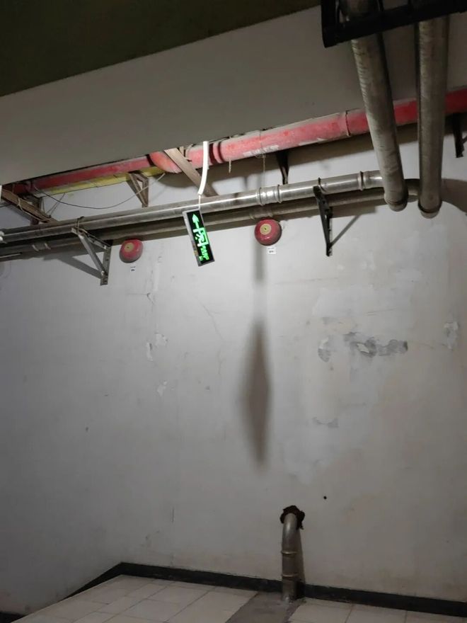 365体育（bet）：直击深圳多区高层建筑消防细节！记者走访多处接报即改(图9)