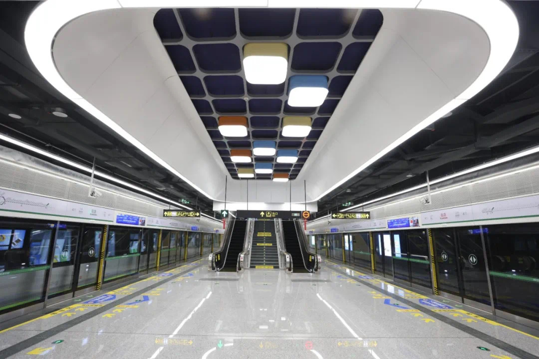 365体育（bet）：轨道上的新引擎：济南以地铁经济重塑城市未来(图1)