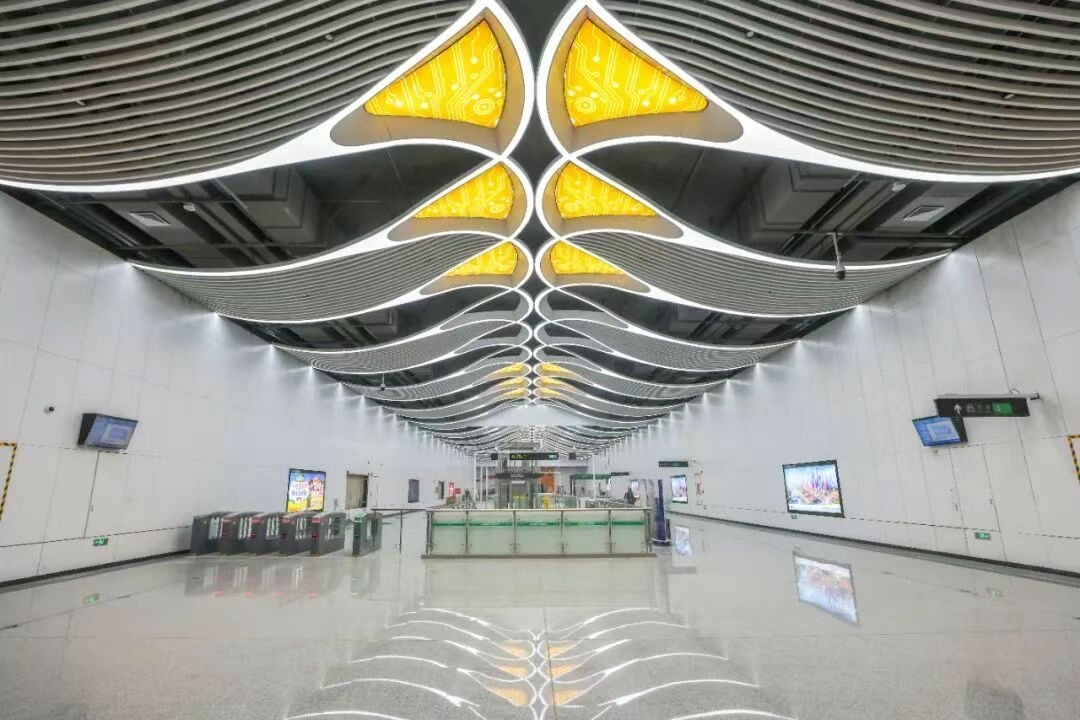 365体育（bet）：轨道上的新引擎：济南以地铁经济重塑城市未来(图2)