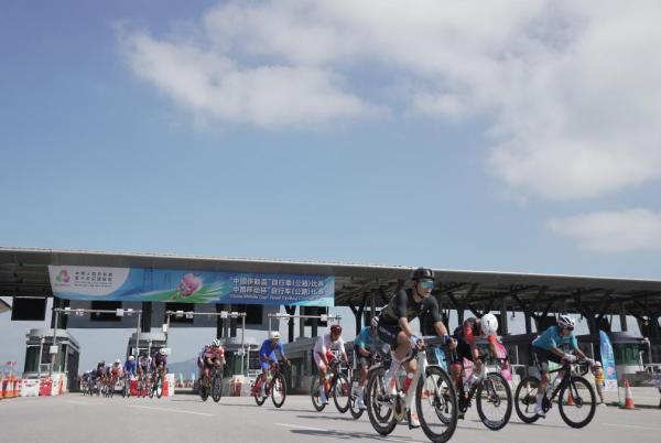 365体育（bet）：从“赛事流量”到“治理增量”——代表委员热议体育赛事赋能城市治理的长效转化(图3)