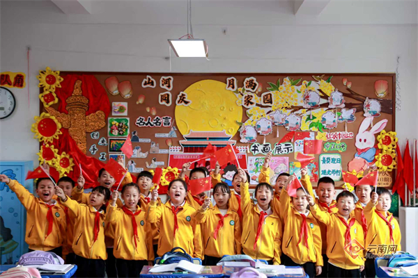 365体育（bet）：云南昆明：一座人民城市的温度解码(图4)