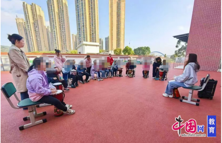 365体育唯一入口:让每一朵“迟开的花”都拥有春天宜宾翠屏特殊教育学校教育教学活动侧记(图2)