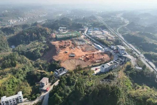 365体育（bet）：宣恩这个镇把家具卖到欧美！目标：2个亿(图2)