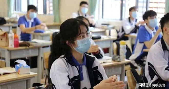 365体育唯一入口：普高＂愿读尽读＂、中考不＂卡＂人多地推进中考改革(图1)