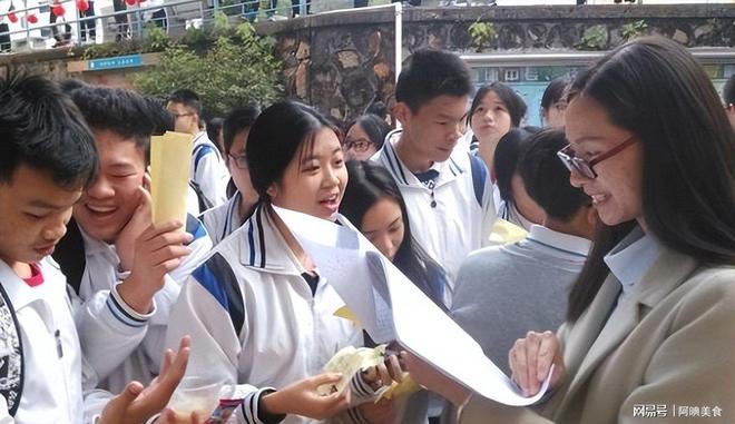 365体育唯一入口：普高＂愿读尽读＂、中考不＂卡＂人多地推进中考改革(图20)